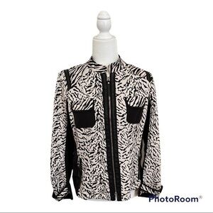 Chicos Women’s Animal Print Zip Front Jacket Size 1